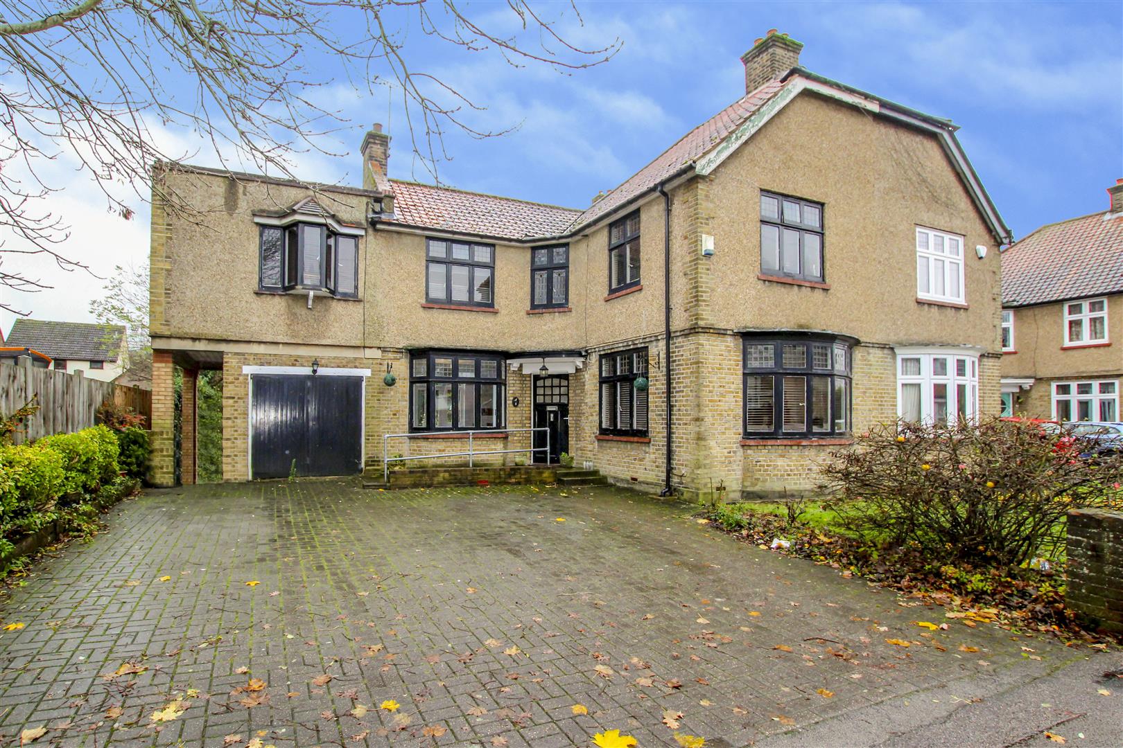 Burland Road, Brentwood Keith Ashton